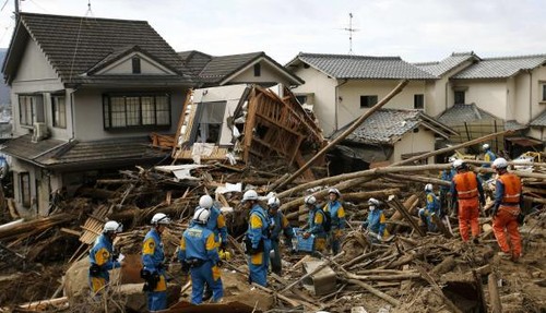 Death toll in landslide in Hiroshima, Japan climbs to 46 - ảnh 1